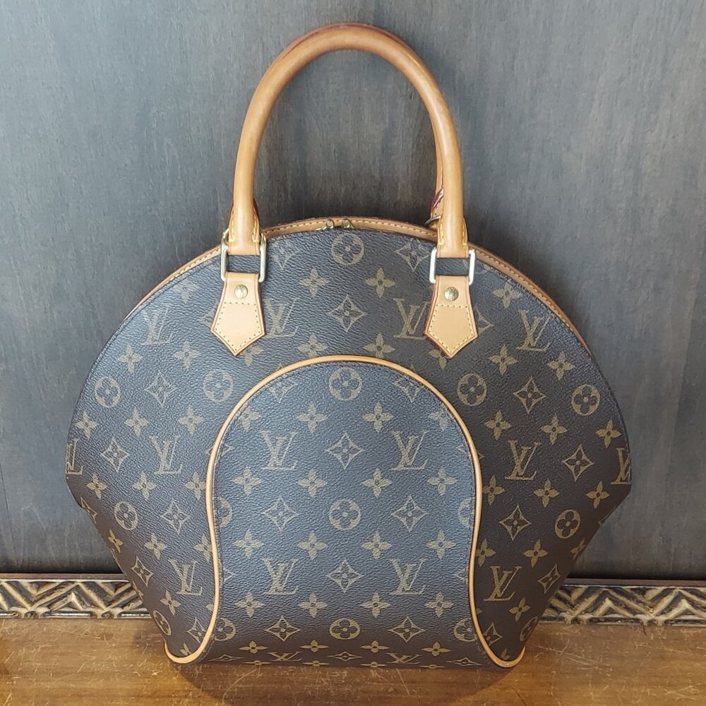 Louis Vuitton Monogram Canvas Ellipse MM Bag